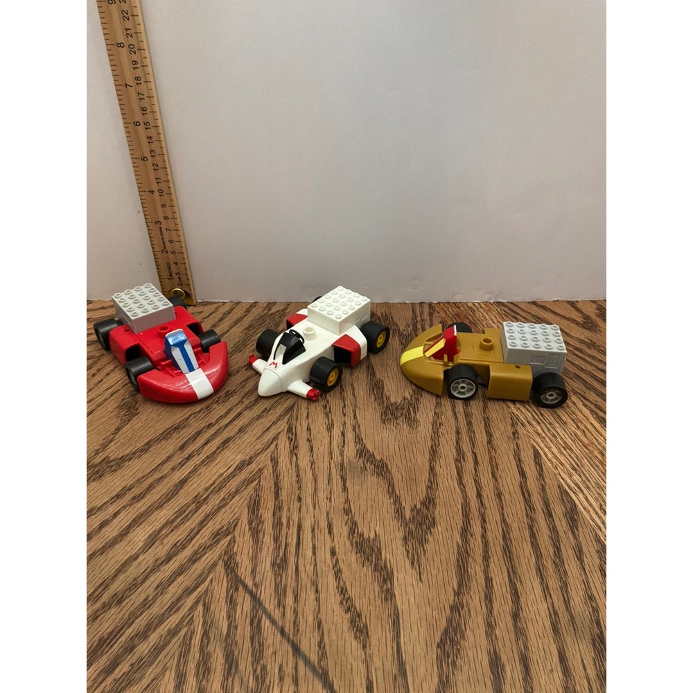 Nintendo Mario Kart 7 K'NEX Pull Back Race Car Lot of 3 Red White Gold
